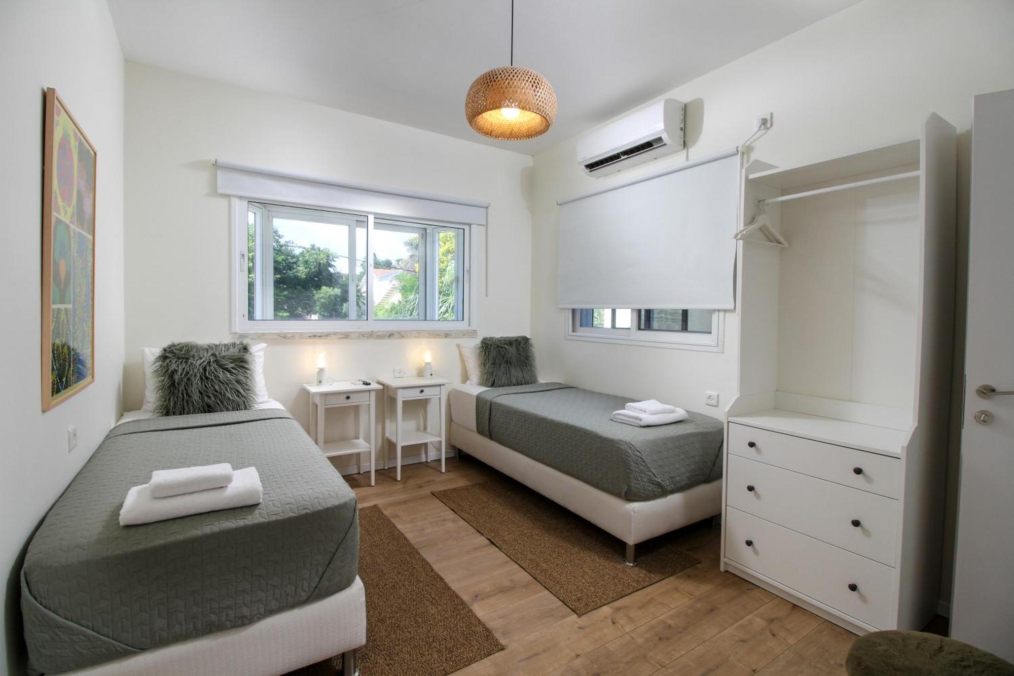 Villa Ono - At Bar Ilan University And Sheba Hospital Qiryat Ono Bagian luar foto