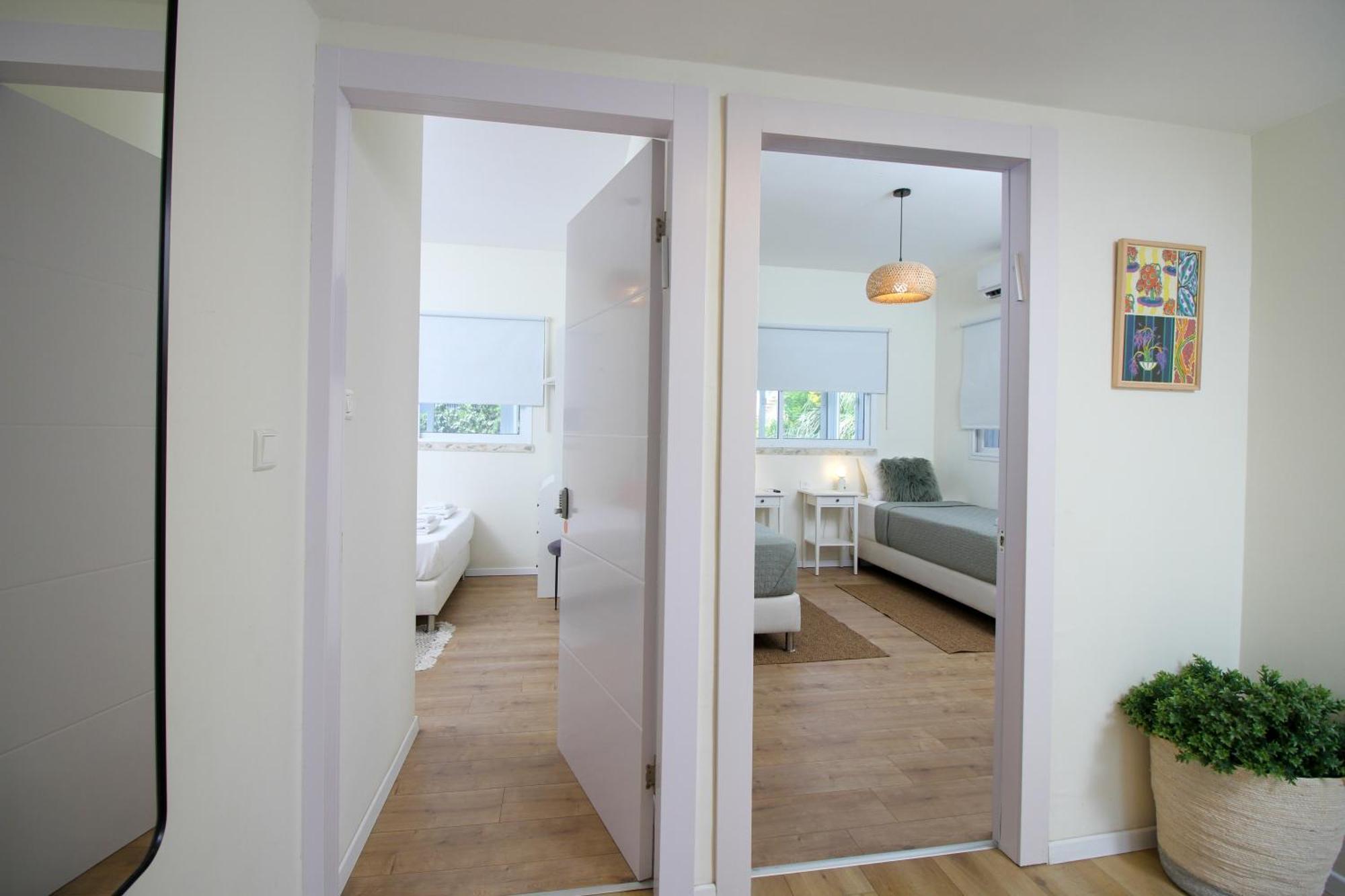 Villa Ono - At Bar Ilan University And Sheba Hospital Qiryat Ono Bagian luar foto